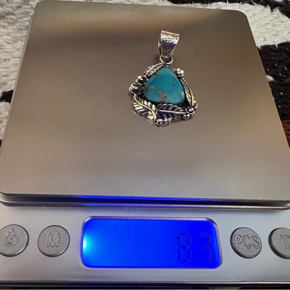 ❤️ Kingman Turquoise Navajo Sterling Silver Decorative Pendant 8.3 Gm / 1.73”L - Picture 9 of 15